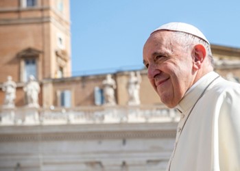Pope Francis condemns prostitution as the torture of defenceless women IMAGE